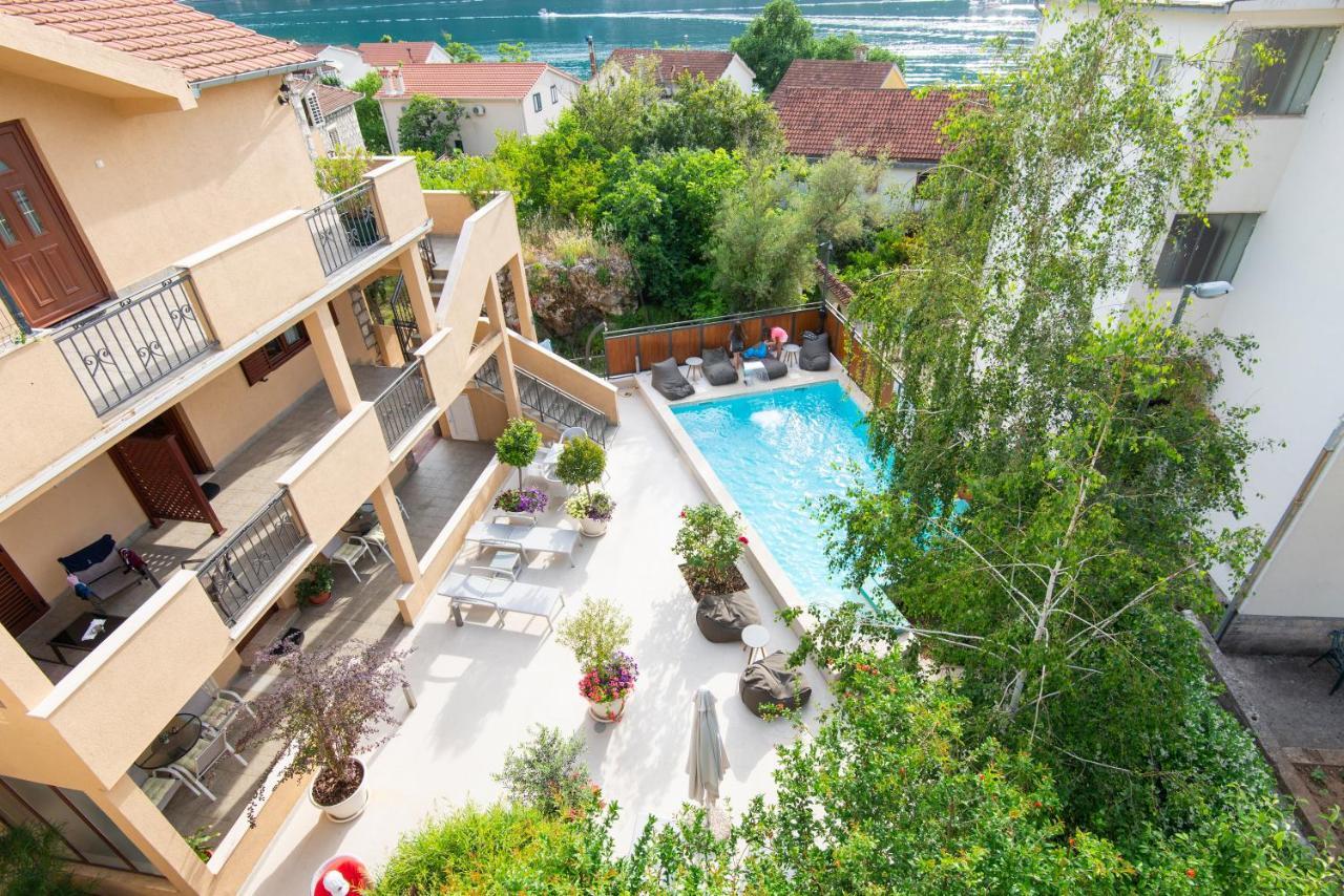 Apartments Kiki Kotor Exterior photo