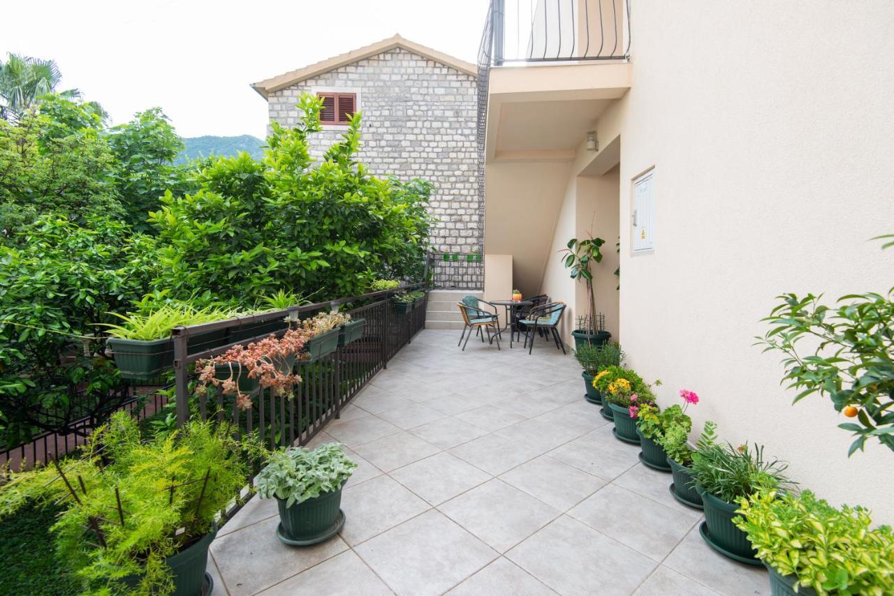 Apartments Kiki Kotor Exterior photo